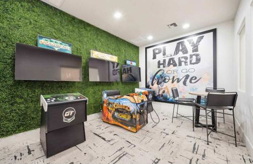 Boulevard Stays Chic 1BR Near Stadium Pool Access Gym & Free Parking - Photo 12