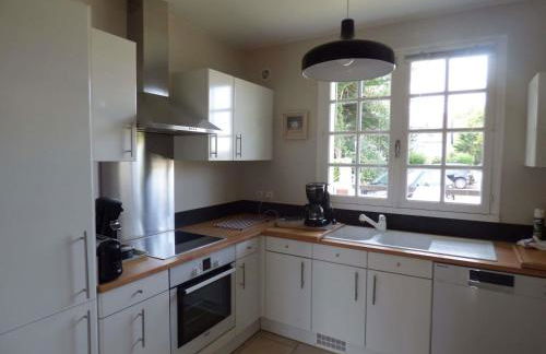 Maison de charme à 150m de la plage avec jardin, 6-8 pers, Kairon Plage - FR-1-361-56 - Photo 2