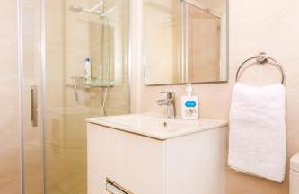 Casa Juana is a modern, luxury, exclusive, 6 bedroom villa. - Foto 4