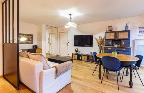 Le Saint Cyr - bel appartement, parking & terrasse - Foto 4