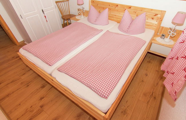 Charming Holiday Home Near the Bavarian Alps - Photo 4