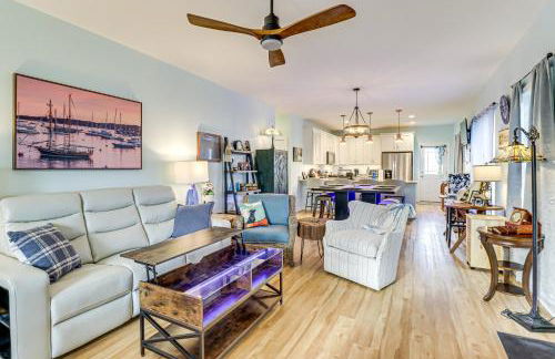 Walk to Bay Home with Fenced Yard in Colonial Beach - Foto 6