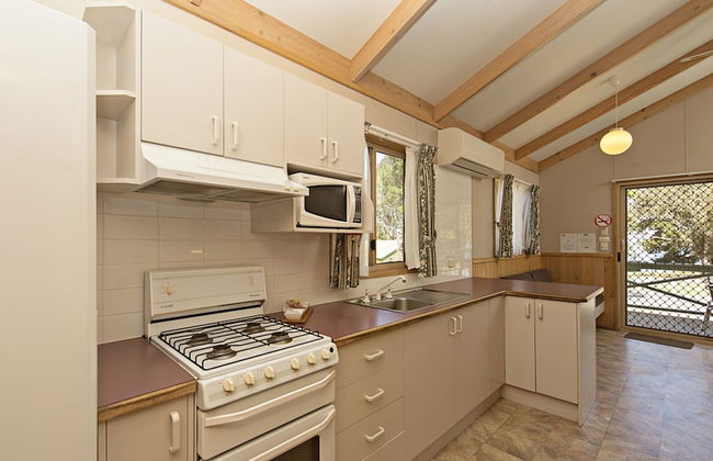 Rainbow Pines Tourist Caravan Park - Foto 11