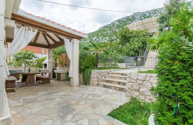 Villa Holiday Home Zvečanje - Foto 33