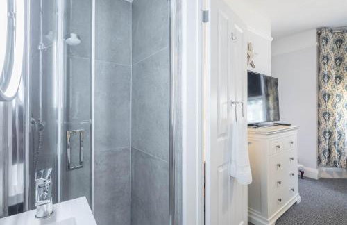 Modern 4-Bedroom Detached Home in Central Cambridge with Parking - Foto 37