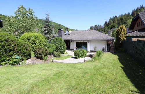 Ferienhaus mit Schwimmbad, Whirlpool & Sauna am Nürburgring - Foto 6