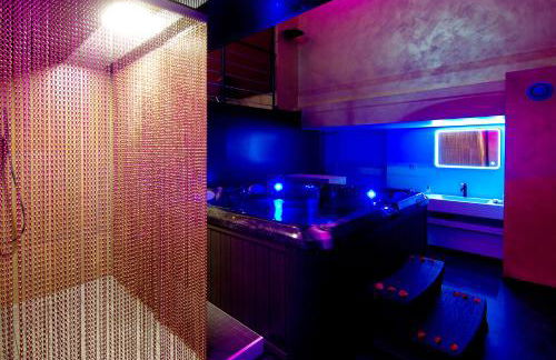 Mieuxqualhotel jacuzzi privatif Love room - Foto 9