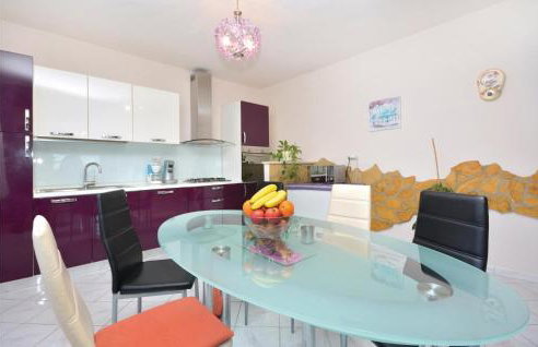 Four-Bedroom Apartment In Srinjine - Photo 6