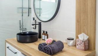 Suites Mana - Le Manaloft, Chic et moderne avec salle privée de Fitness en plein centre-ville de Rethel - Foto 4