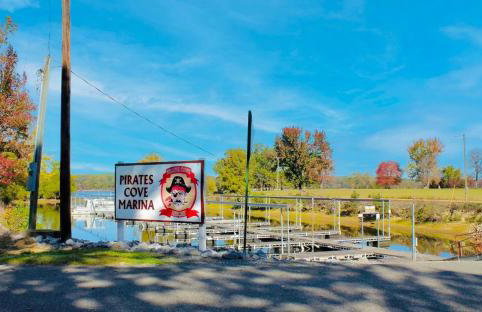 The Lakeside Loft- KY Lake Escape - Pirates Cove - Foto 8