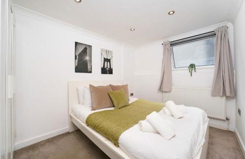 Modern 3BR - Flat Sleeps 8 - Walk to Liverpool St - Foto 20