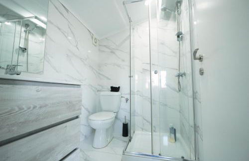 La Casita del Escorial -Nueva reforma Tranquilidad y jardín privado - Foto 14