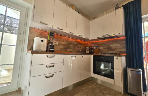 The Three Flowers Pool House - Foto 42