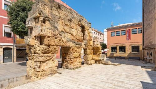 TGN-PentHouse-Duplex-Historical-5pax-Beach-WIFI-AC 20 - Foto 2