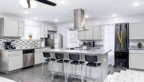 Cozy Getaway with Pool and Putting Green Unit 2 - Foto 2