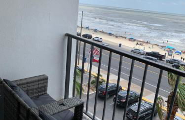 Amazing and Spectacular ocean and beach views in Galveston - Photo 45