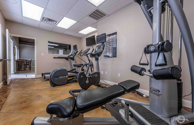 Elite Cabins and RV Park - Photo 27