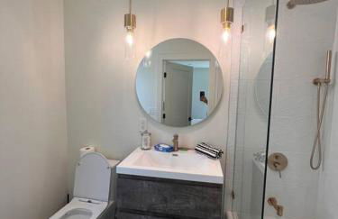 The Arts House - Private and Gated Home in Silver Lake with Pool & Views - Photo 25