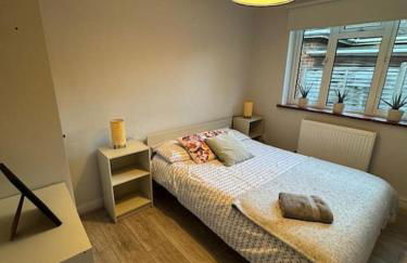 Spacious 3 bed garden & parking - Foto 11