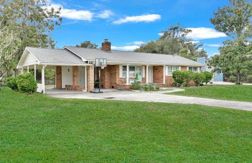 Park your Boat! Mins from the Ocean•Screened Porch - Foto 19