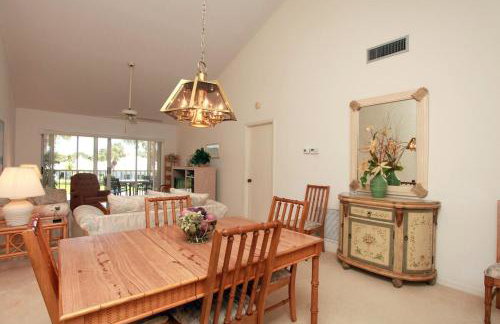 Lagoon front 2BR condo overlooking the golf course - Foto 7