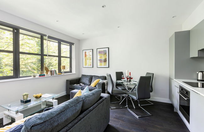 home.ly - Watford Premier Apartments - Foto 13