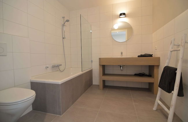 Swolgen Estate With Sauna - Photo 25