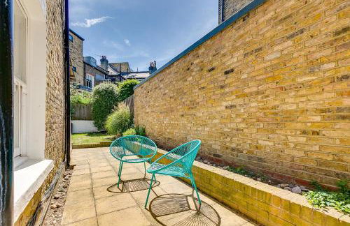 Balham near Tube Victorian House 4 Bedrooms 9 beds - Photo 30