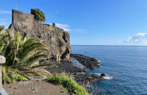 donna serena Aci Castello - Photo 17