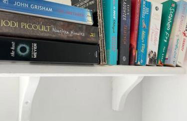 Artistic, Bright & Spacious 3 Bedroom Home - Foto 27