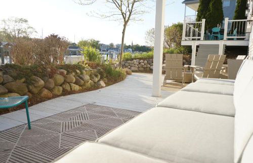 Riverside Home Near Beaches, Pier, downtown - Photo 45