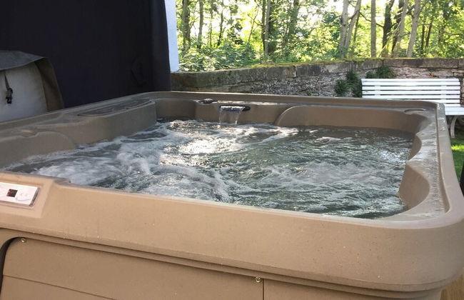 Unique Holiday Home in Virton with Hot Tub - Foto 55