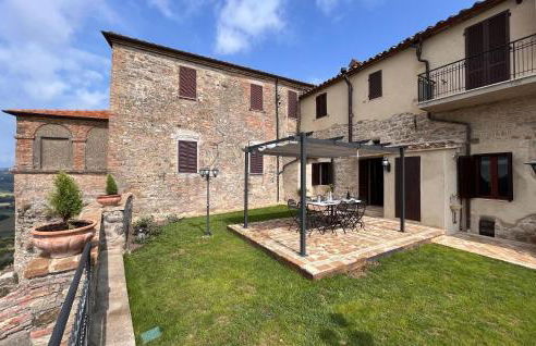 Lovely Apartment In Civitella Benazzone - Foto 8