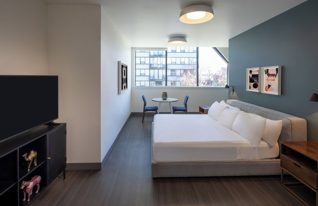 Revival Apartments English Bay - Photo 4