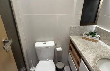 Apartamento Quarto e Sala, andar alto, moderno e completo em Salvador - Foto 13