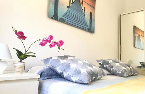 Sol Cavet con jardin Portaventura - Photo 53