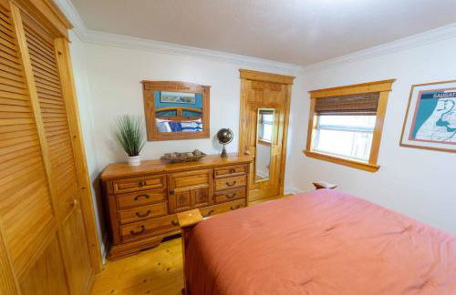 The charming Glenn Cottage! Walk to Lake Michigan! - Foto 18