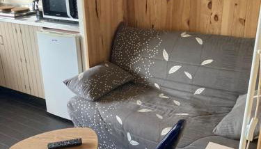 Duplex rénové dans résidence privé proche de toutes commodités place de parking inclu - Photo 3