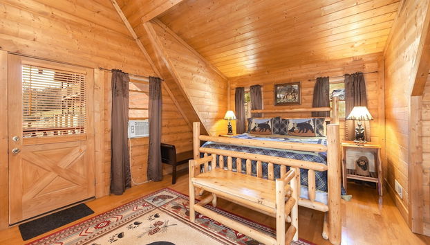 Something Extra 2 Bedroom Cabin by RedAwning - Foto 2, Habitación