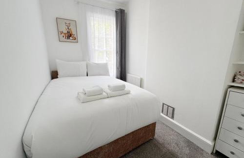 Prime Central London 2-Bed by Shops & Transport - Foto 12