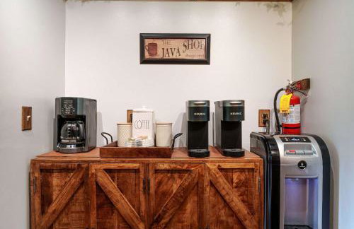 Liberty Lodge Pool & Hot Tub Game Room BBQ - Foto 16