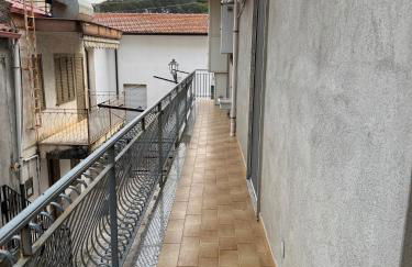 Nel borgo di Capri Leone - Foto 67