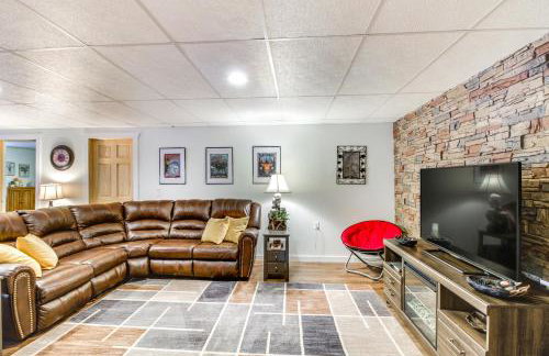 White Swan Lake Home Near Hiking and Snowmobiling! - Foto 31