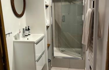 Biot - Place des Arcades - Foto 12