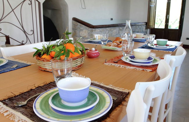 Elegant, Historical Villa with Swimming Pool in Rural Region near Etna - Foto 28