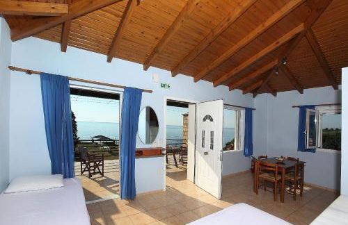 Alexandros Beachfront Apartments near Petalidi with Private Sunbeds & Sea View - Foto 17