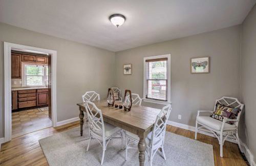 Pet-Friendly Lake Getaway 1 Block to Beach! - Foto 2