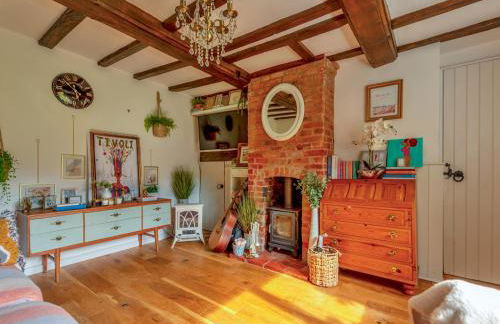 Charming 17th Cent Secluded Country Cottage Garden - Pass the Keys - Photo 10