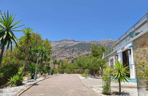 Casa Alta - exclusive large luxury private villa, large pool, amazing views, on the edge of the village and next to natural park - Foto 33