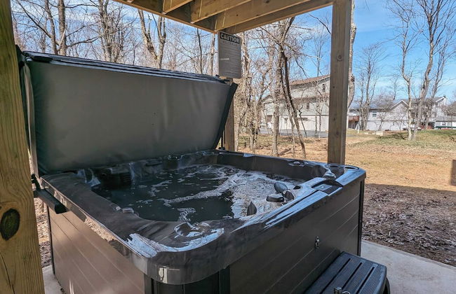 Bluejay Getaway by Avantstay Walk to Lake 7bdr, Hot Tub, Pool Table - Foto 56